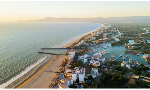 Estados Unidos sanciona en Puerto Vallarta y Nayarit a una red de 17 empresas por fraude en tiempos compartidos vinculada al Cartel Jalisco